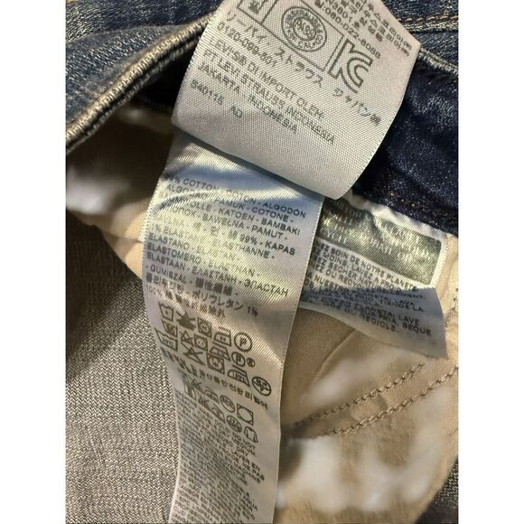 Brand New Levi’s 590 Fuller Waist Bootcut Denim Jeans Plus Size 18 - Picture 6 of 16